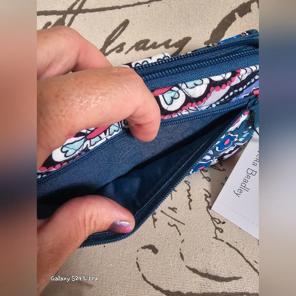 Vera Bradley RFID Protect turnlock wallet in haymarket paisley jewel design NWT - Picture 7 of 16